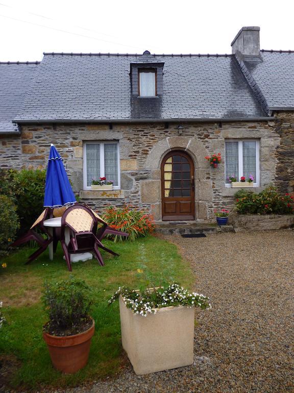 Les Gites De Kerroyal Garlan Værelse billede