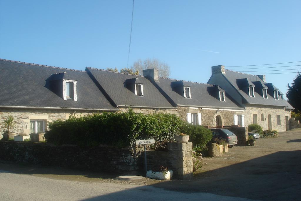Les Gites De Kerroyal Garlan Værelse billede